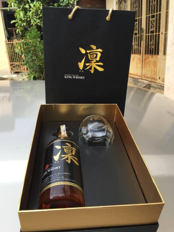 Set quà King Whisky Rin Select 720ml